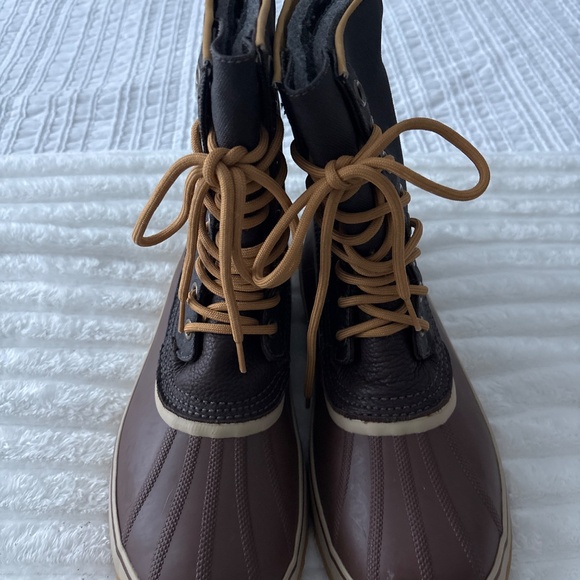 Sorel Men\'s Dark Brown and Tan Snow Boots NM1560 main image 5